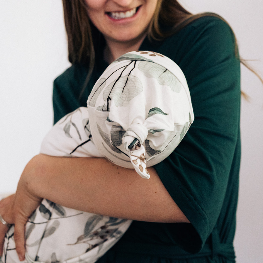 Emerald Green Maternity Delivery Gown & Leafy Swaddle