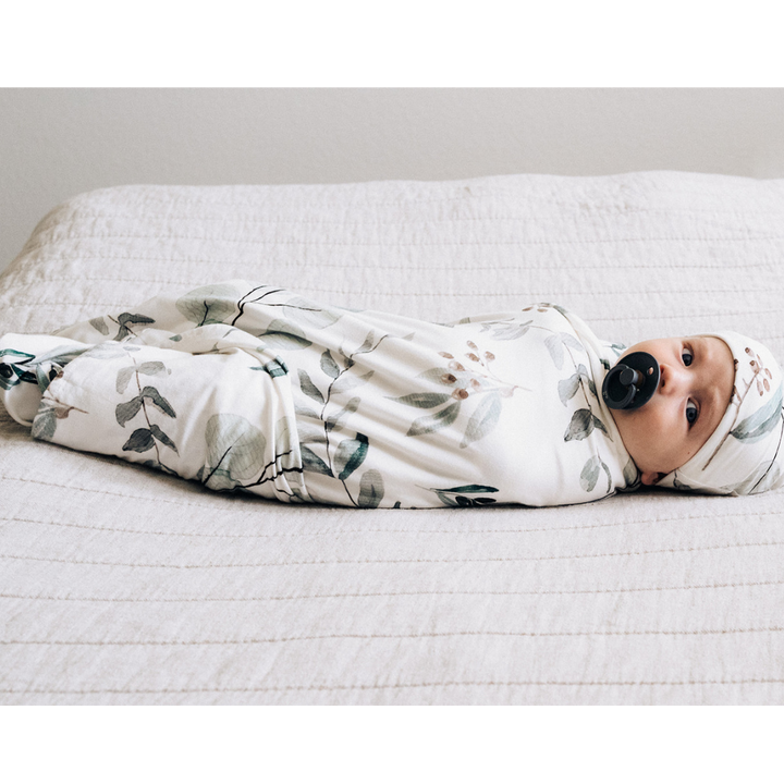 Emerald Green Maternity Delivery Gown & Leafy Swaddle