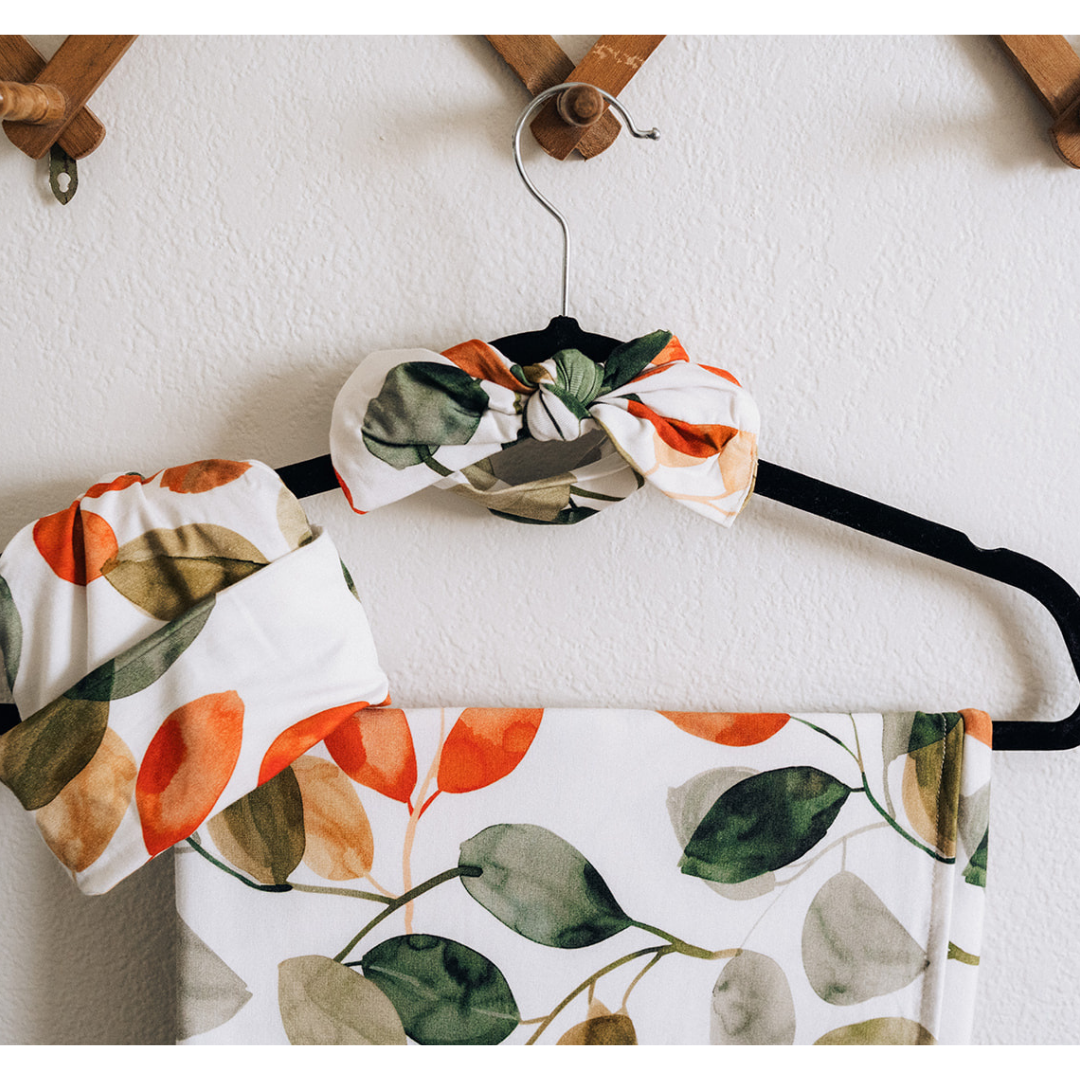Emerald Green Maternity Delivery Gown & Leafy Swaddle