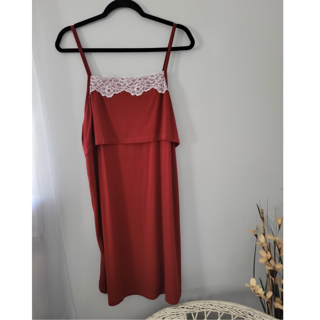 Brick Red Maternity Delivery Gown & Red Rose Swaddle